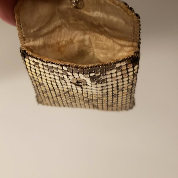 Vintage Whiting & Davis Goldtone Mesh Rosary Pouch Bag Coin Change Purse - Picture 9 of 9